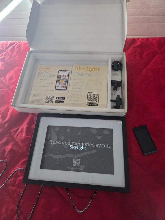 Digital Frame WiFi Touch Screen 10 Inch Skylight Frame