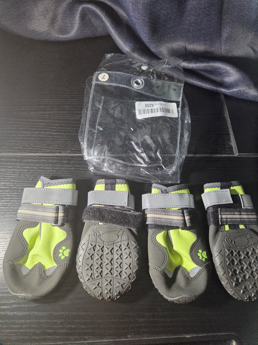 Dog Booties Protectors 4Pcs Reflective Adjustable Straps Breathable Type 7