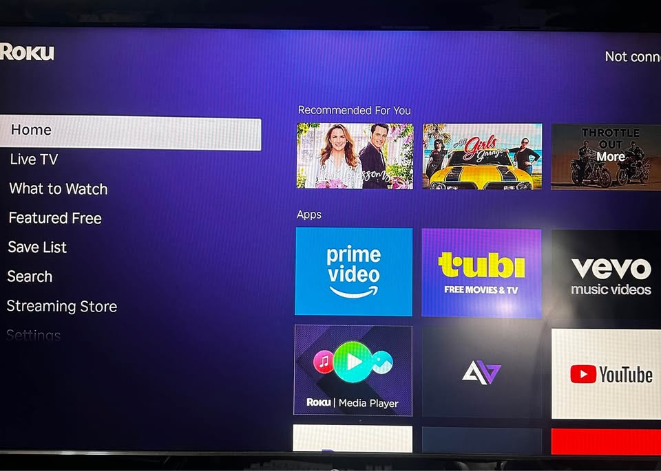 Roku Streaming Stick 4K (2022), 4K/HDR/Dolby Vision, Voice Remote, Long-Range Wi-Fi