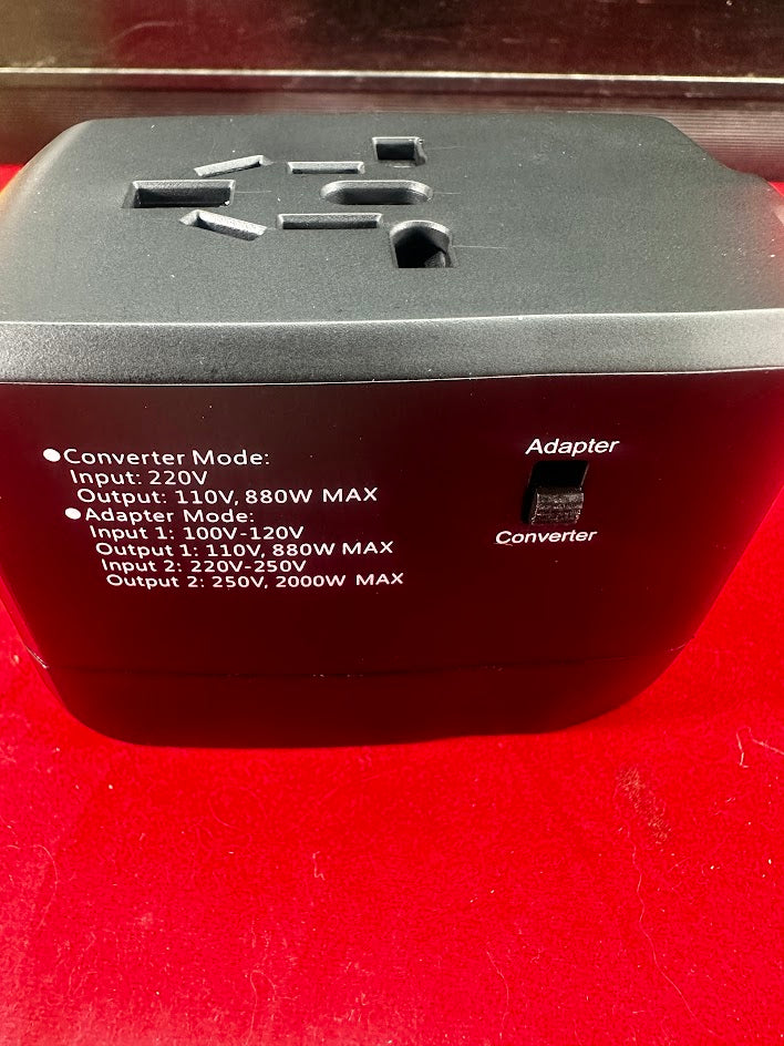 New Travel Voltage Converter, 2000W, 220V to 110V, with 2 USB Ports, for 200+ Countries, Black