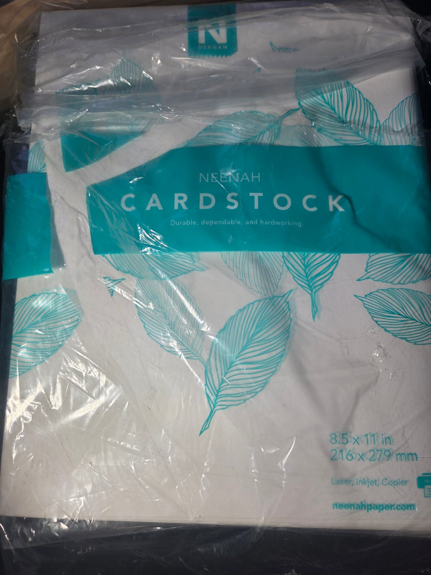 Coverstock, Bright White, 65 lb/176 gsm, 325 Sheets, 96 Brightness, 8.5" x 11", Neenah