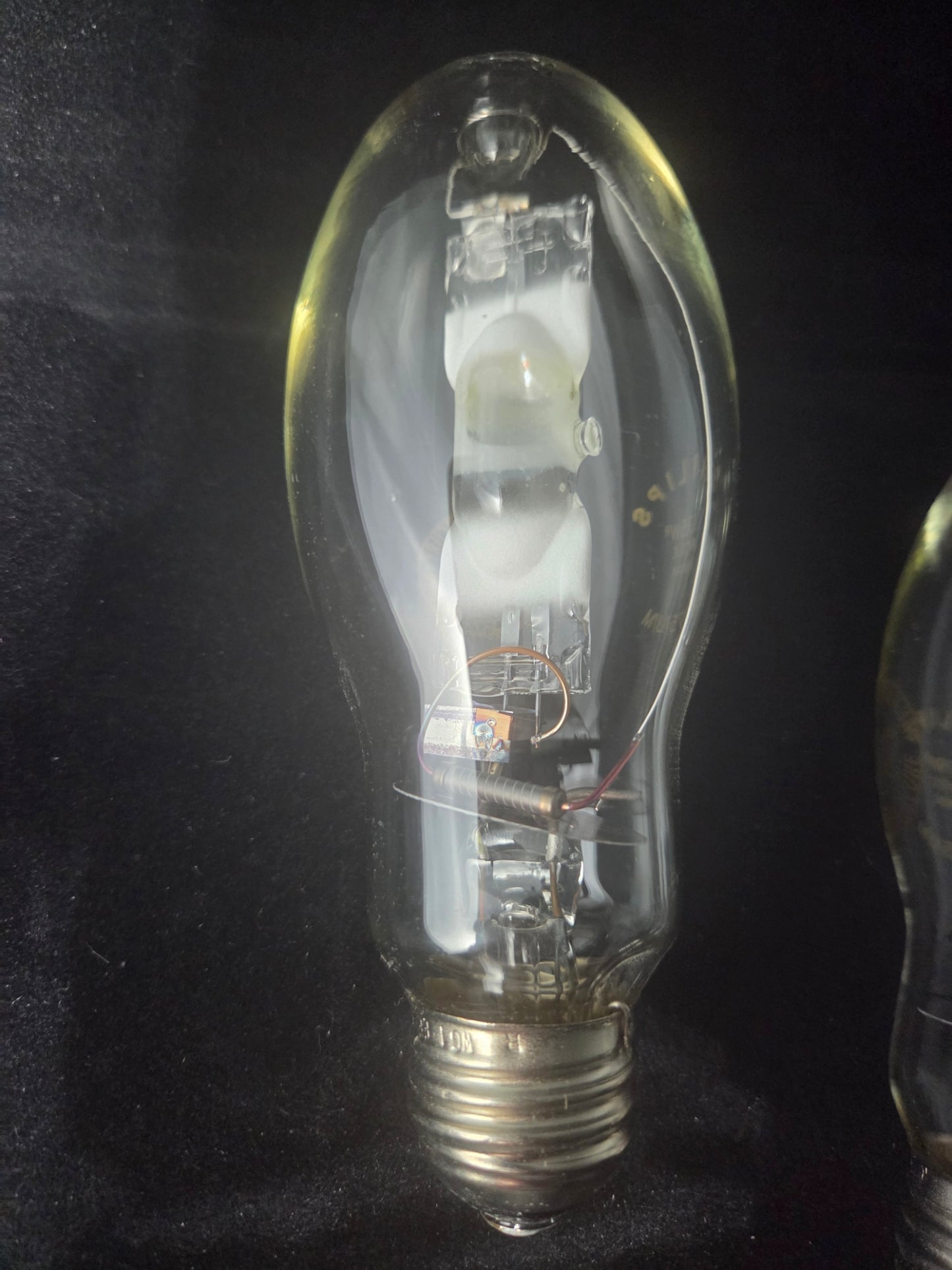 Philips Lighting MH175/U/M 175 Watt Standard Metal Halide Bulb