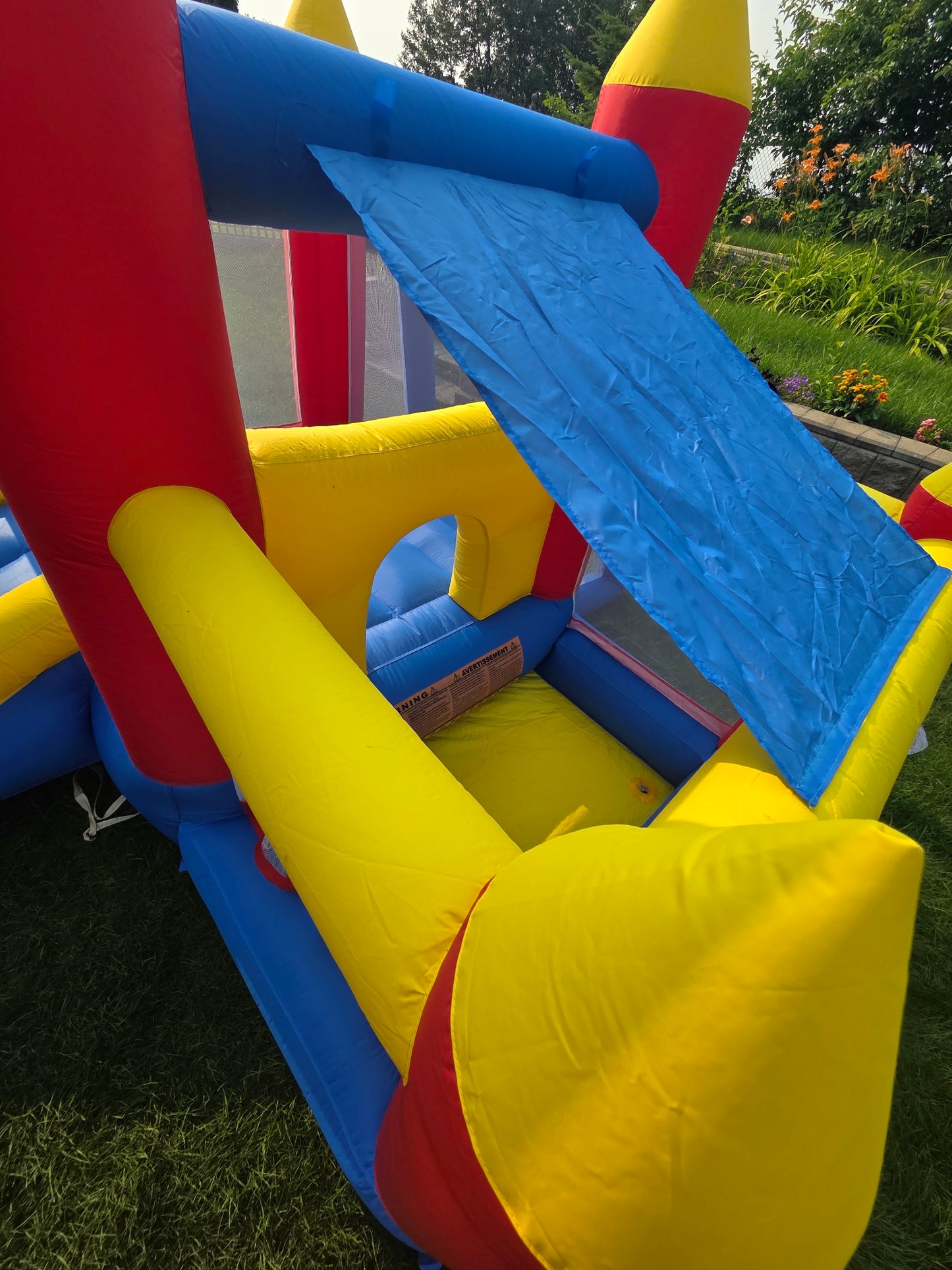 Kids Inflatable Bounce House / Bouncy Castle with Slide, Ball Pit & Blower