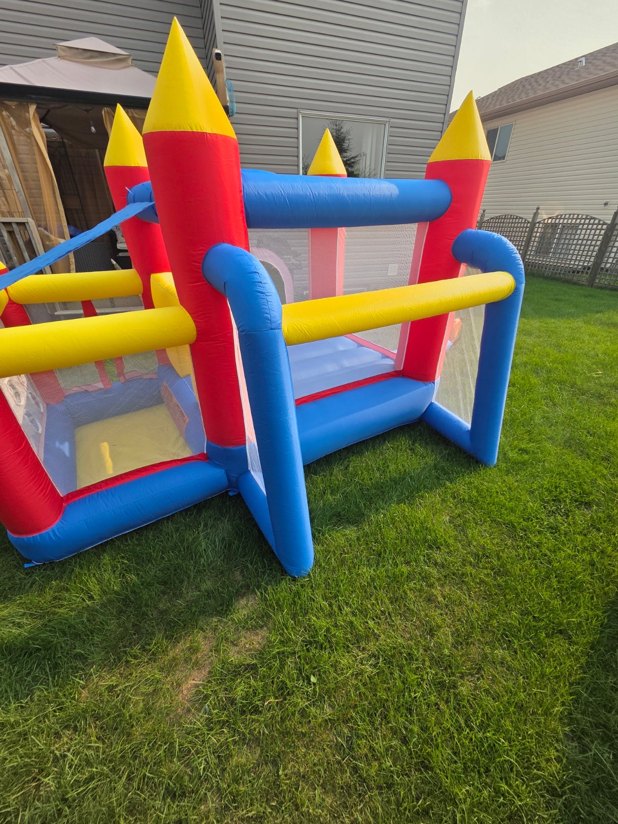 Kids Inflatable Bounce House / Bouncy Castle with Slide, Ball Pit & Blower