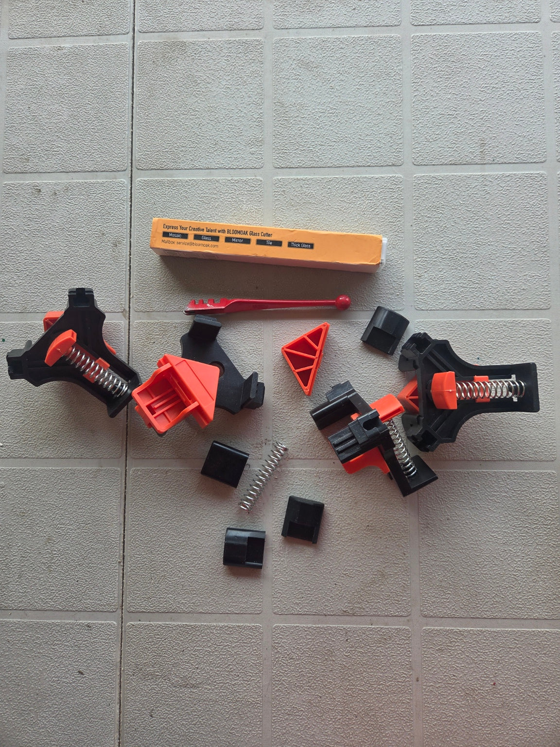 BLOOMOAK Glass Cutter Set & 90 Degree Woodworking Corner Clamps Lot