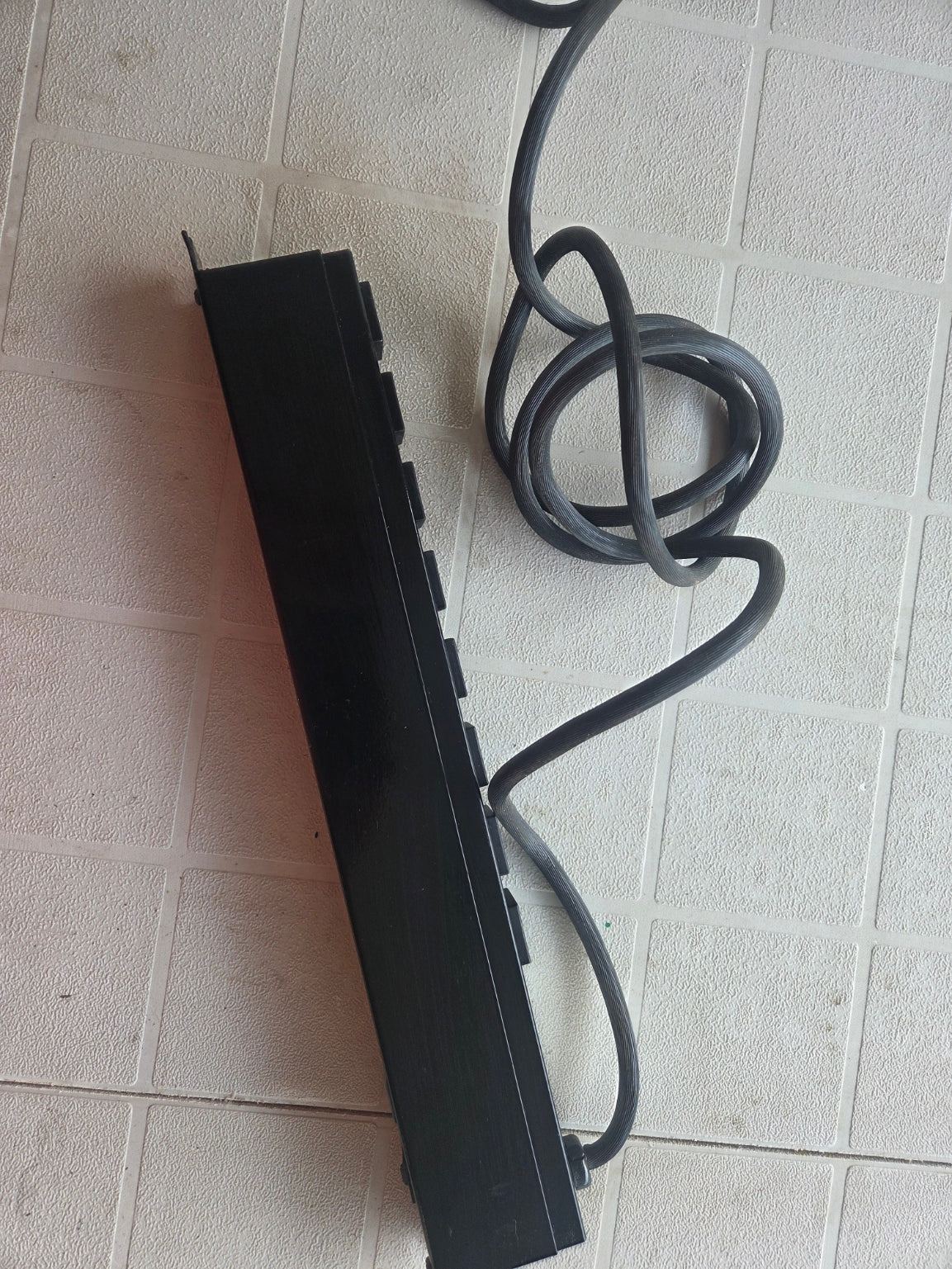 Hammond 19 Inch 1U 8 Outlet Rack Mount PDU Power Bar 15ft Cord 1583T8B1BK