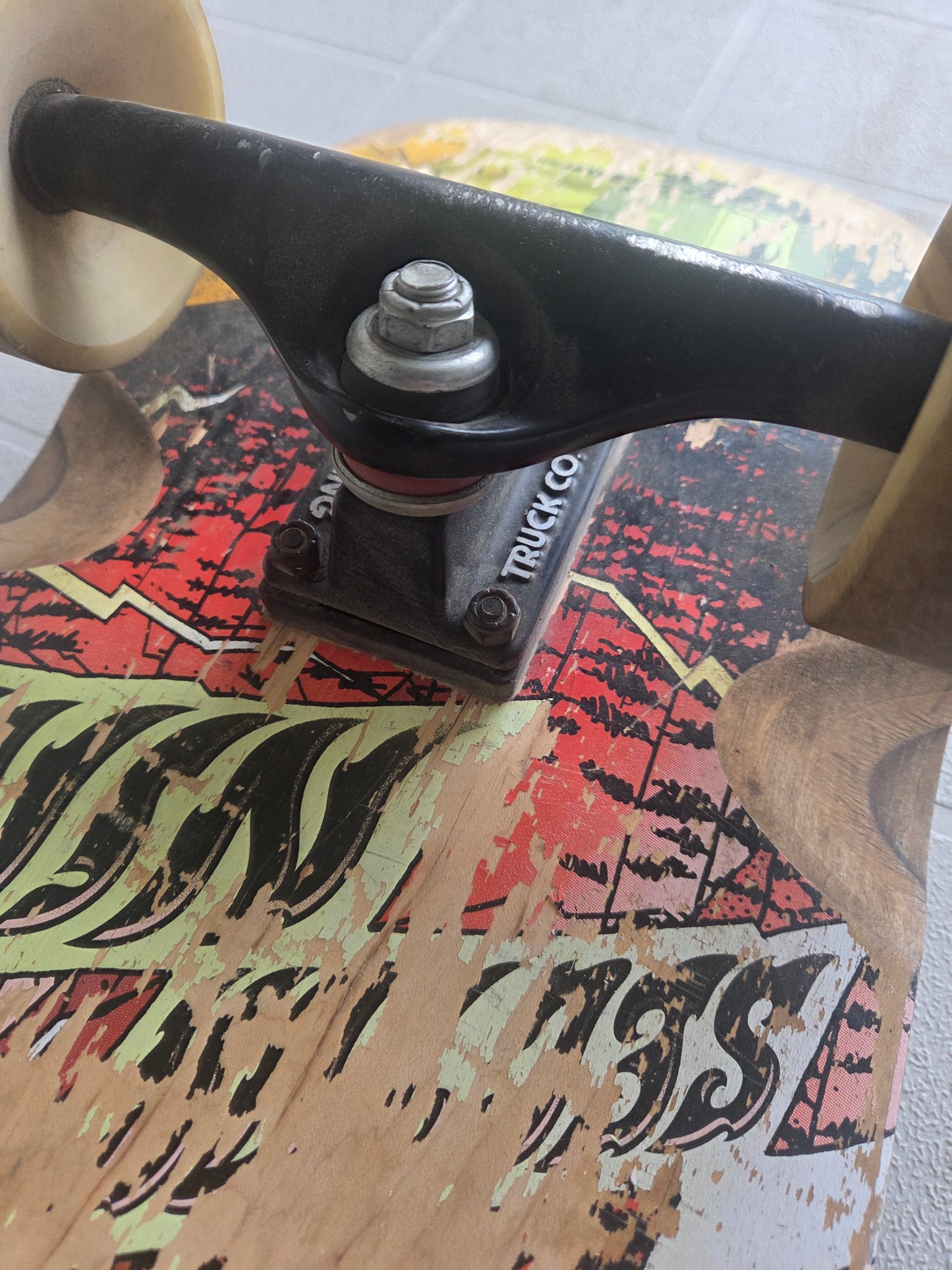 Sector 9 Skateboard Cruiser Gullwing Trucks Hawgs Monster 76mm 80a Wheels