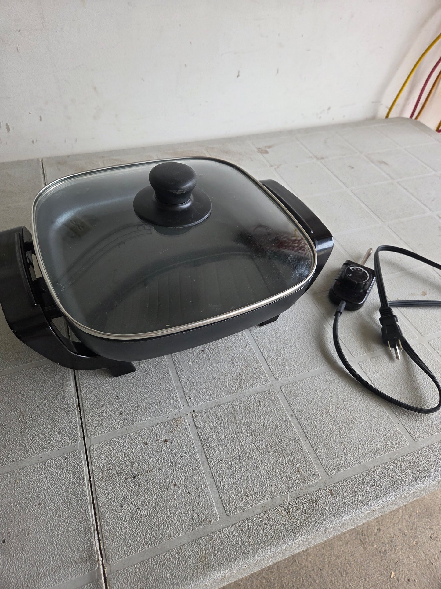 Electric Skillet Non Stick Fry Pan with Tempered Glass Lid