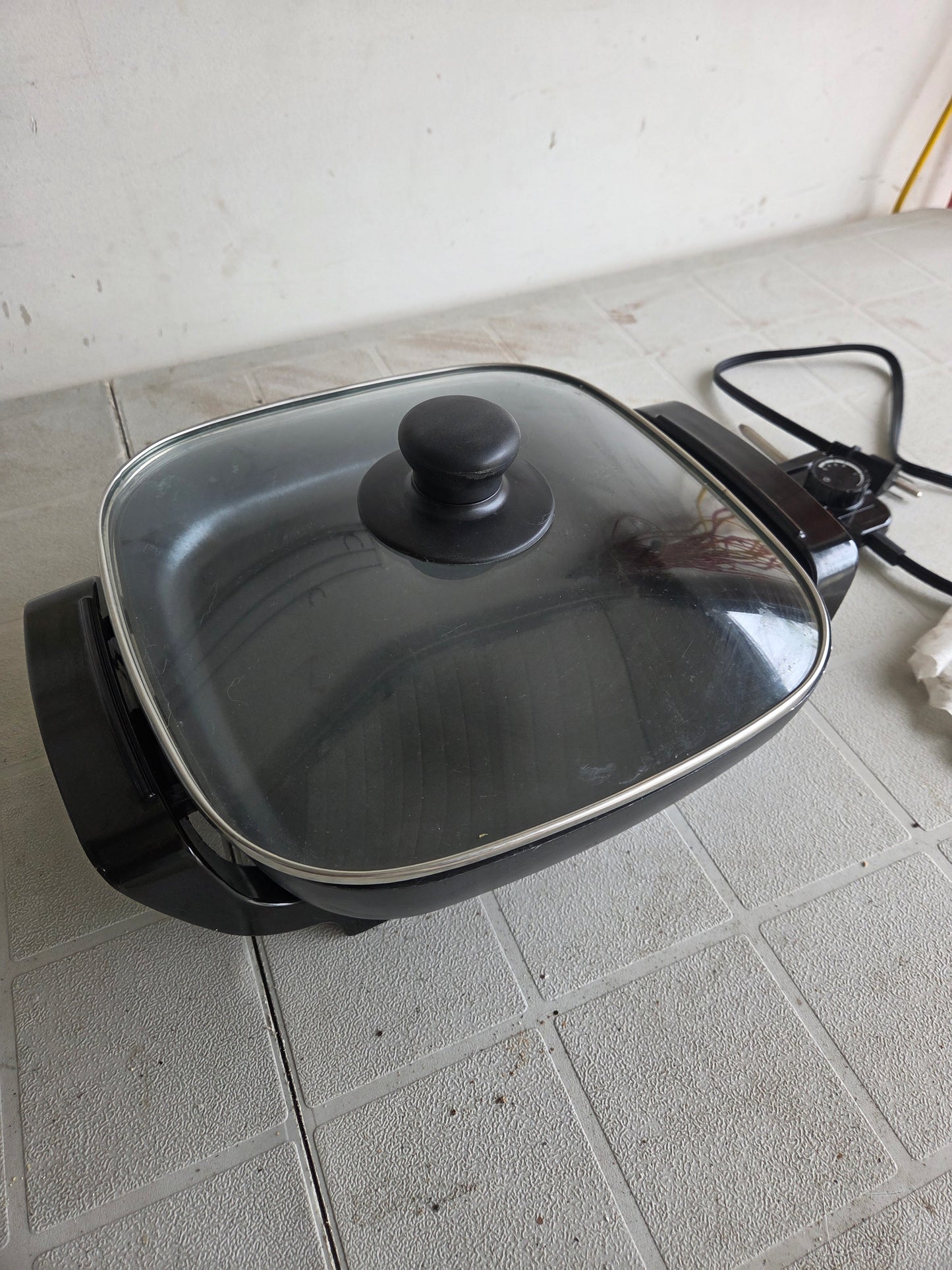 Electric Skillet Non Stick Fry Pan with Tempered Glass Lid