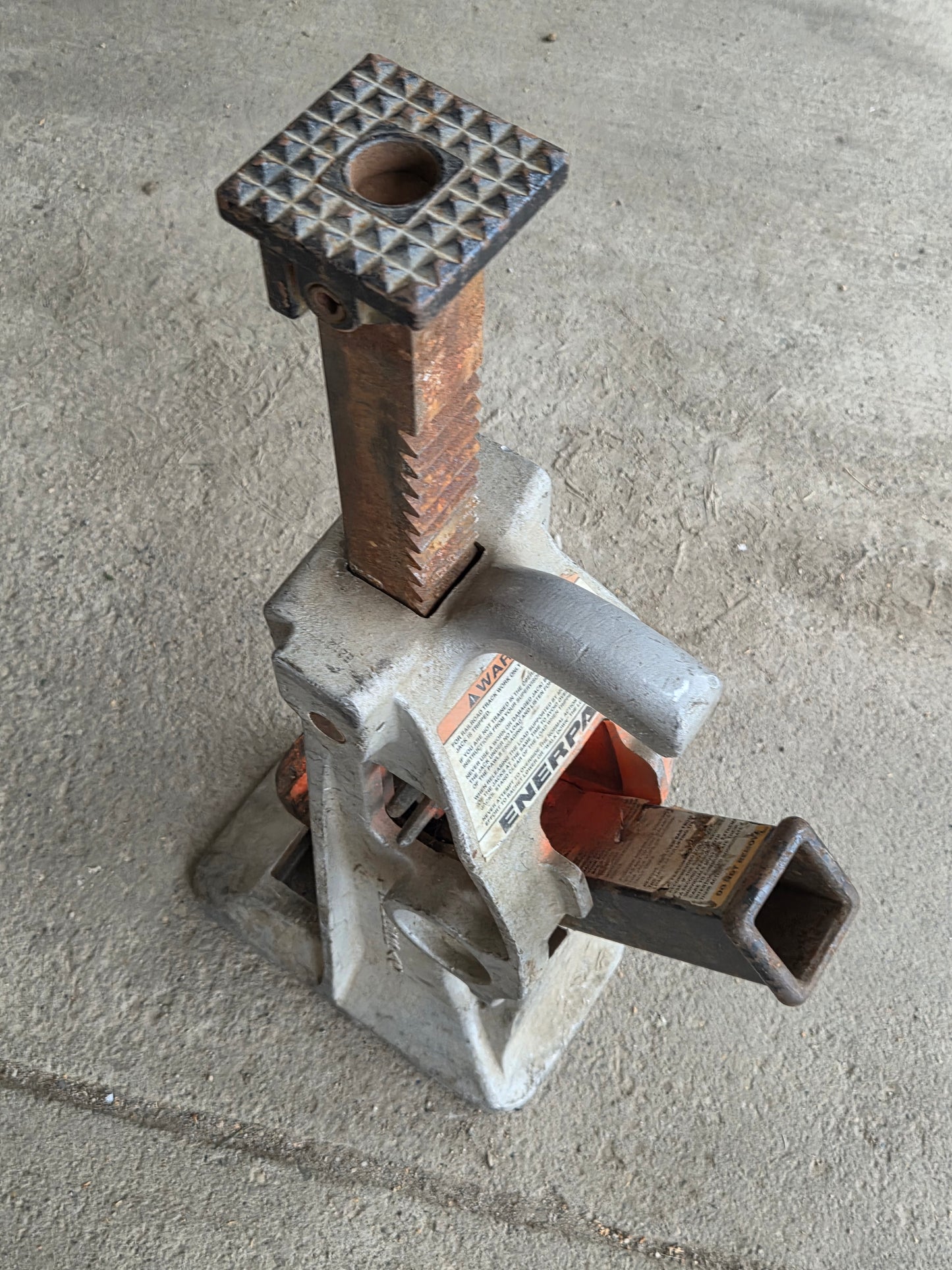 Enerpac Industrial Mechanical Ratchet Track Jack Heavy Duty Railroad Jack