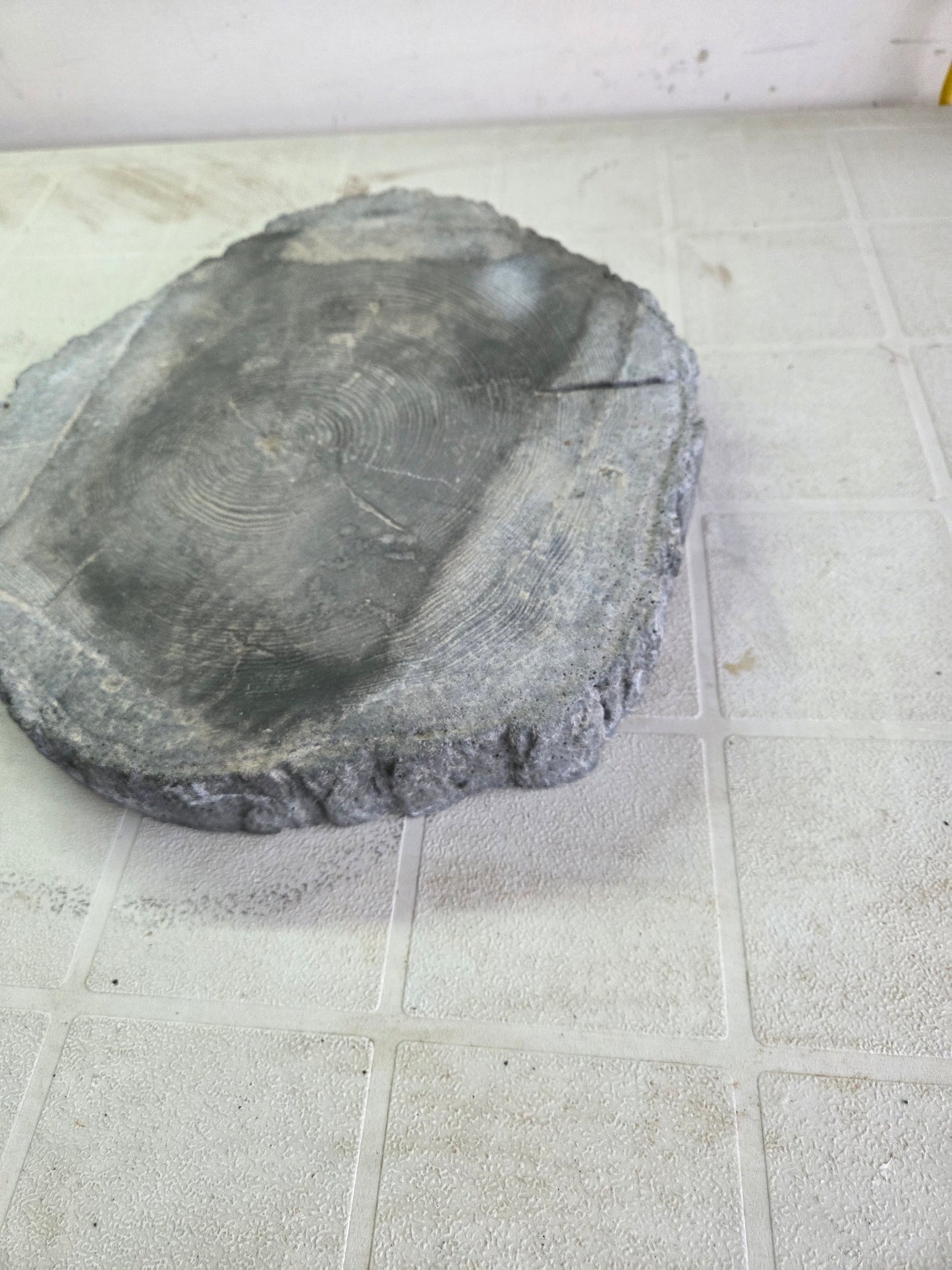 Decorative Concrete Log Slice Garden Stepping Stone Tree Stump Slab Paver