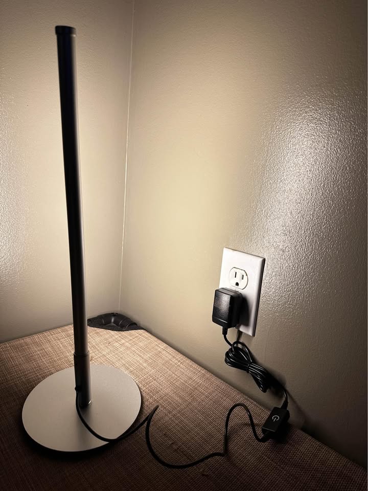 New LED Table Lamp, Minimalist Bedside Lamp with 3 Dimmable Color Temperature, Touch Controller 6W
