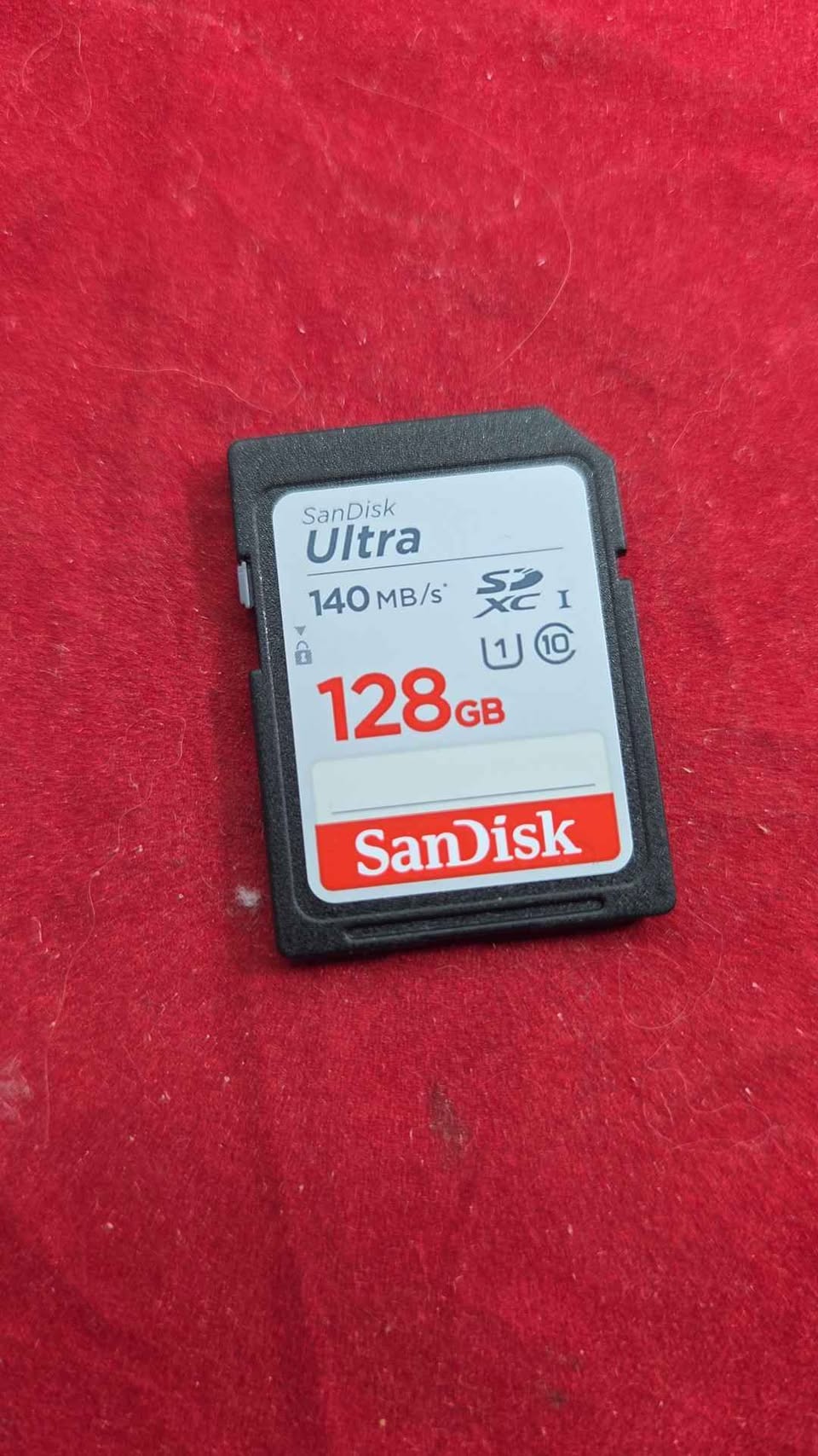128GB Ultra SDXC UHS-I Memory Card, Up to 140MB/s, C10, U1, Full HD, SanDisk