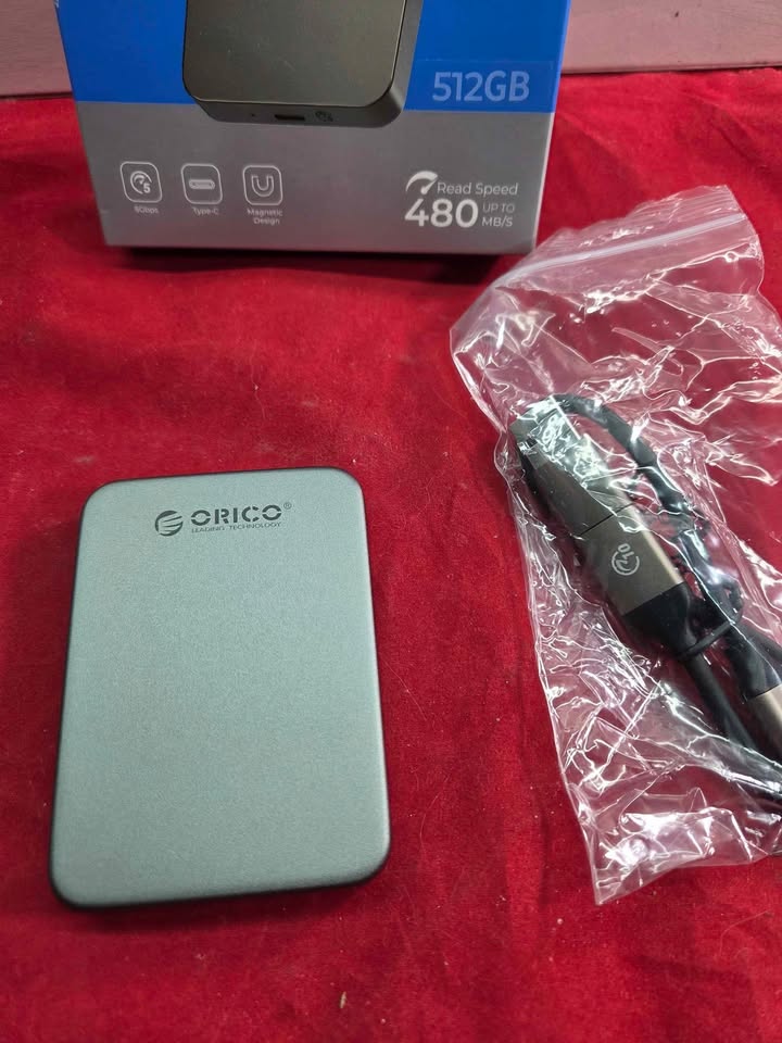 512GB Magnetic Portable SSD, 4K ProRes HDR Record, 460MB/s, for iPhone 16 Pro Max, ORICO