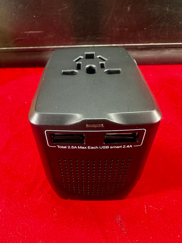New Travel Voltage Converter, 2000W, 220V to 110V, with 2 USB Ports, for 200+ Countries, Black