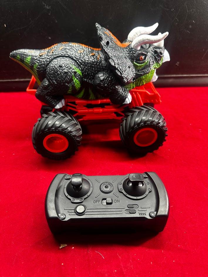 EPPO Remote Control Dinosaur Car, 2.4Ghz RC Truck, for 3-7 Year Olds, with Light & Sound Spray