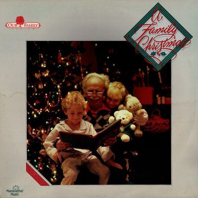 A Family Christmas: Christmas Favorites In A Family Setting : Tom Brooks